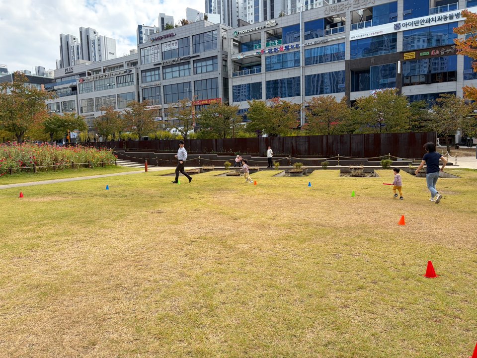 KakaoTalk_20261014_153431754_15.jpg
