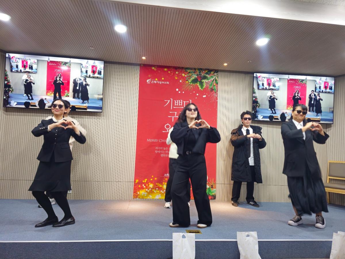 성탄예배 (11).jpg